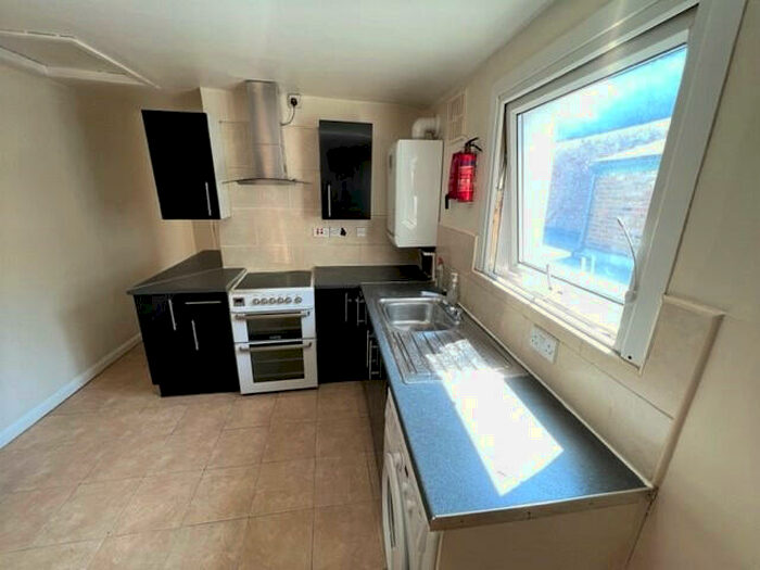 3 Bedroom Maisonette To Rent In Romford Road, London, E12