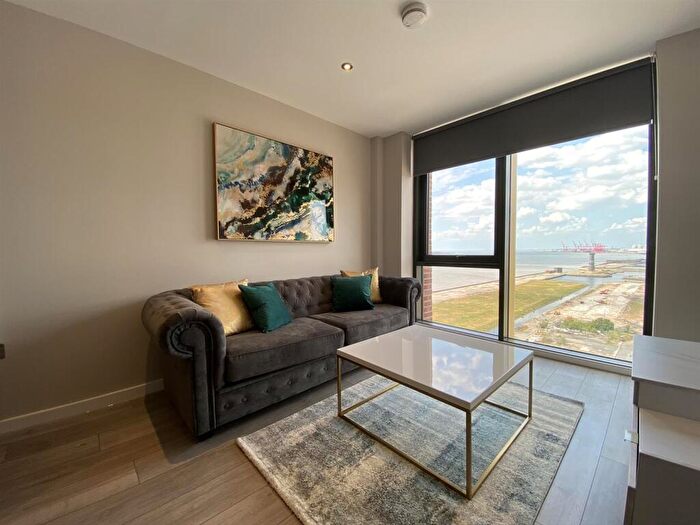 1 Bedroom Apartment To Rent In Park Central, Jesse Hartley Way, Liverpool, L3