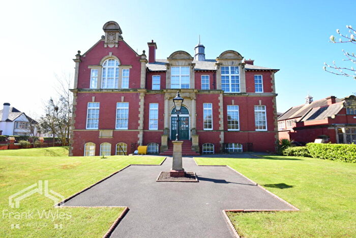 2 Bedroom Flat To Rent In College Court, Clifton Drive South, Lytham St Annes, Lancashire, FY8