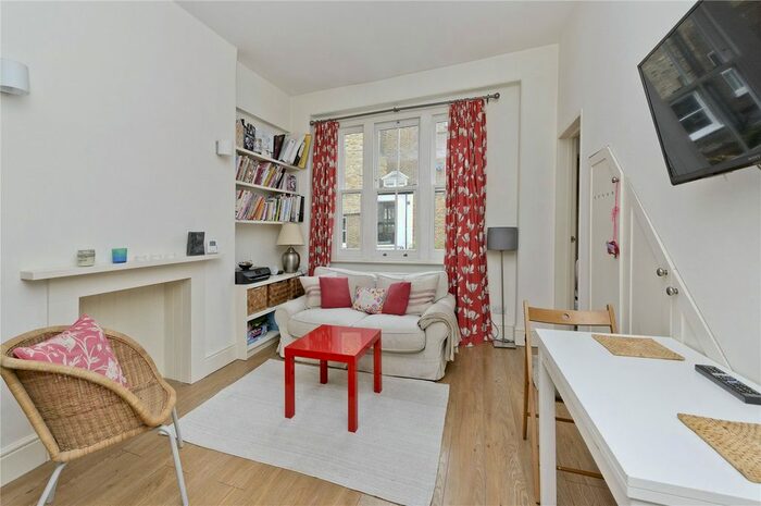 2 Bedroom Flat To Rent In Caithness Road, London, W14