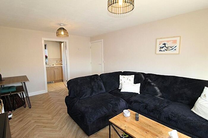 2 Bedroom Flat For Sale In Falconer Way, Treeton, Rotherham, S60