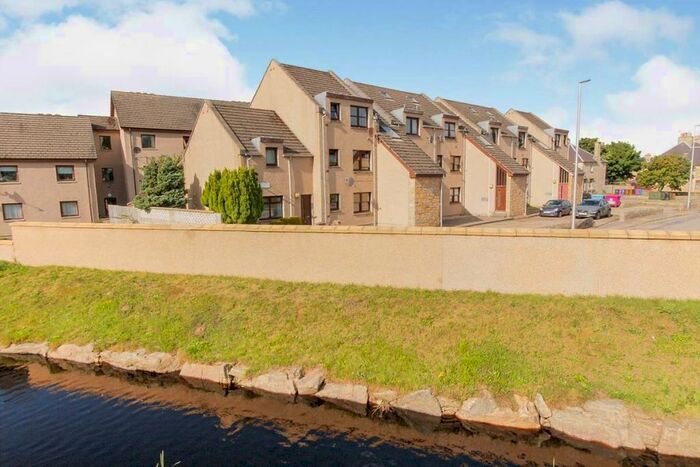 2 Bedroom Flat To Rent In Cathedral Court, Elgin, Morayshire, IV30