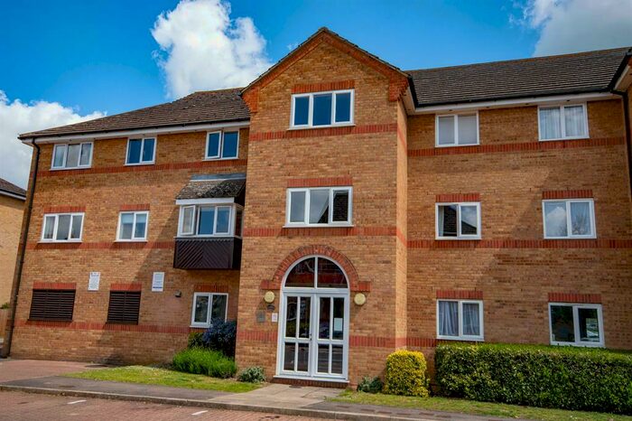 2 Bedroom Apartment To Rent In Braziers Quay, Bishops Stortford, Herts, CM23
