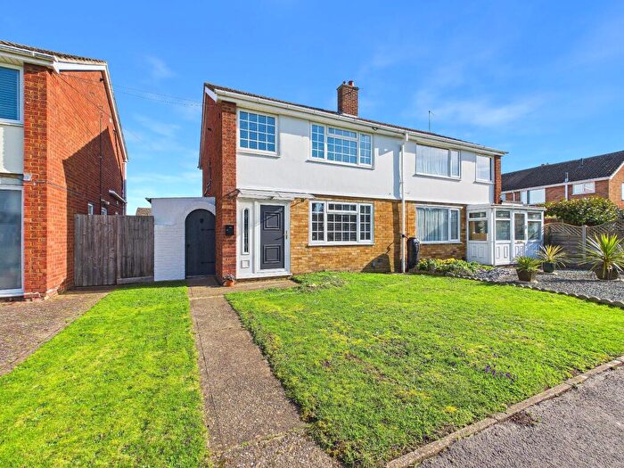 3 Bedroom Semi Detached House For Sale In Booth Way, Little Paxton, St. Neots, PE19