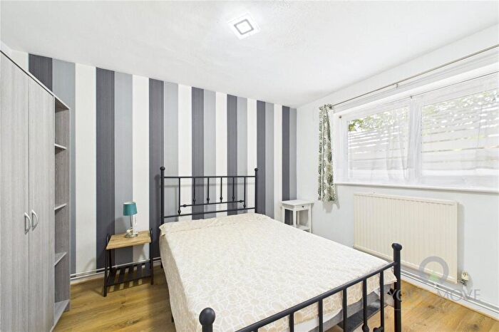 1 Bedroom Flat To Rent In Rothersthorpe Road, Northampton, Northamptonshire, NN4