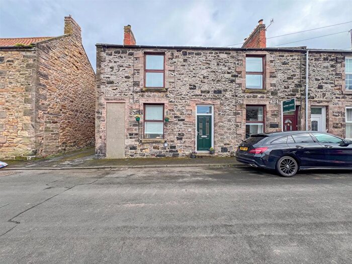 4 Bedroom End Of Terrace House For Sale In Albert Road, Spittal, Berwick-Upon-Tweed, TD15