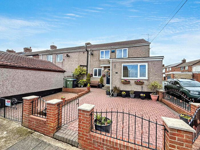 3 Bedroom End Of Terrace House For Sale In West Avenue, Easington, Peterlee, Durham, SR8