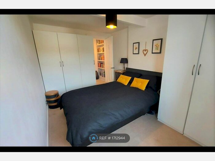 4 Bedroom Semi-Detached House To Rent In Sude Hill, New Mill, Holmfirth, HD9