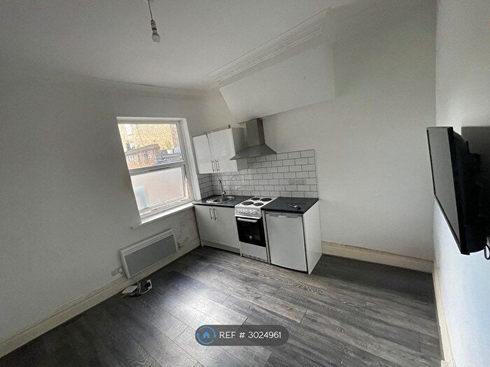 Studio To Rent In Putney Bridge Road, London, SW15