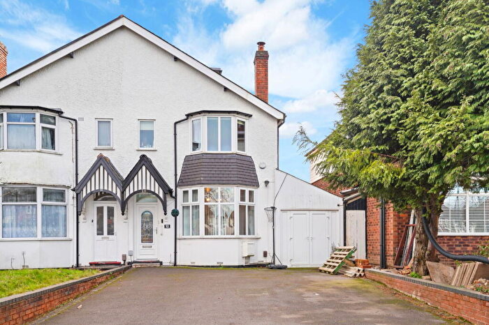 6 Bedroom Semi Detached House For Sale In Robin Hood Lane, Birmingham, B28