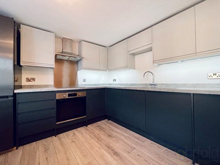 5 Bedroom Maisonette To Rent In Brighton Road, Worthing, BN11