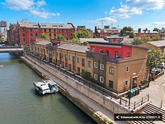 3 Bedroom Terraced House For Sale In Balladier Walk, London, E14