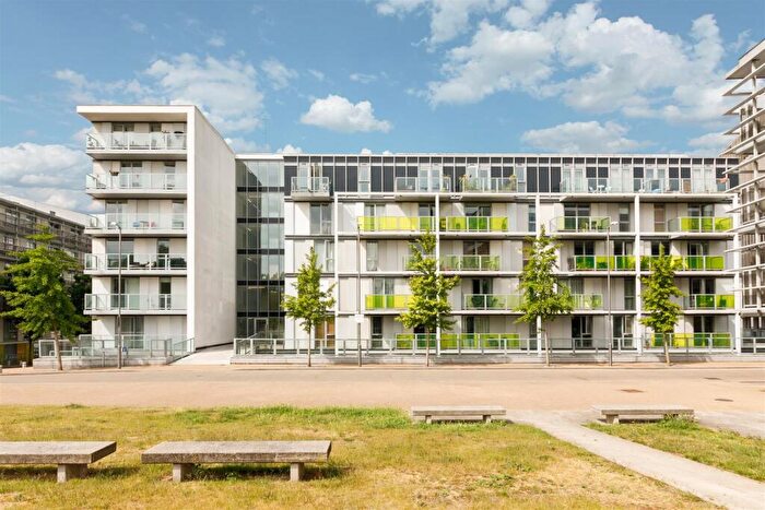 2 Bedroom Apartment To Rent In Hudson Apartments, Chadwell Lane, N8