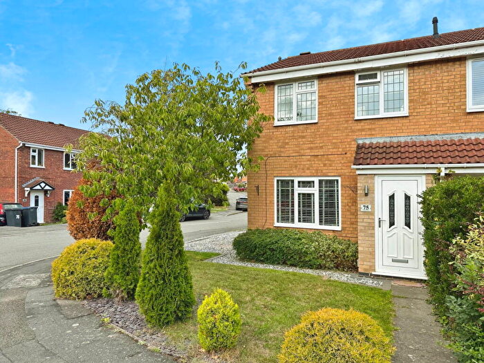 3 Bedroom Semi-Detached House For Sale In Nelson Drive, Hinckley, LE10