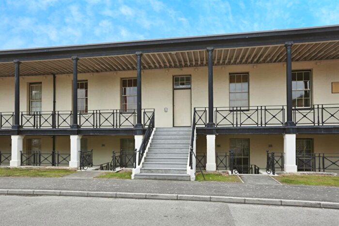 1 Bedroom Apartment For Sale In St. Georges Walk, Gosport, PO12