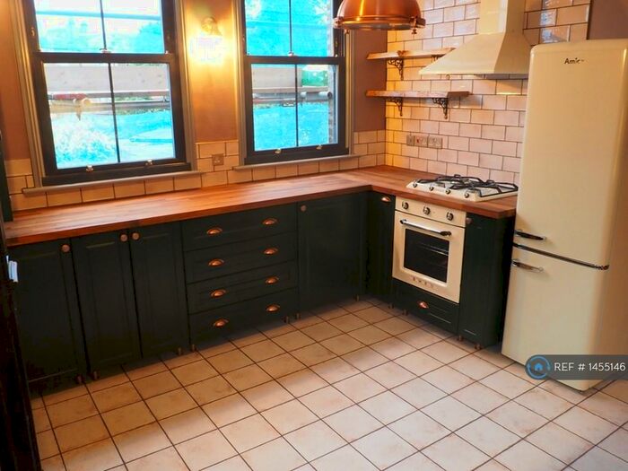 2 Bedroom Flat To Rent In Salisbury Mansions, London, N15