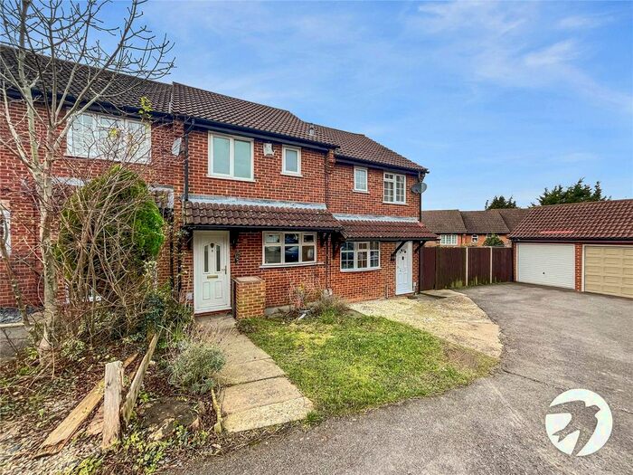 2 Bedroom Terraced House To Rent In Hardy Close, Chatham, Kent, ME5