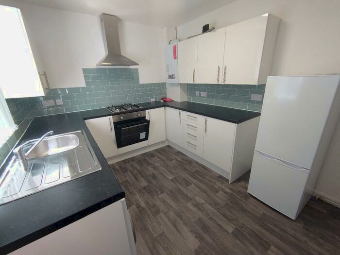 4 Bedroom Terraced House To Rent In Hannan Road, Liverpool, L6