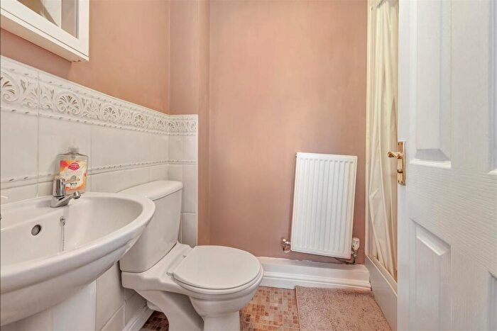 3 Bedroom Terraced House For Sale In Anderson Drive, Whitnash, Leamington Spa, CV31