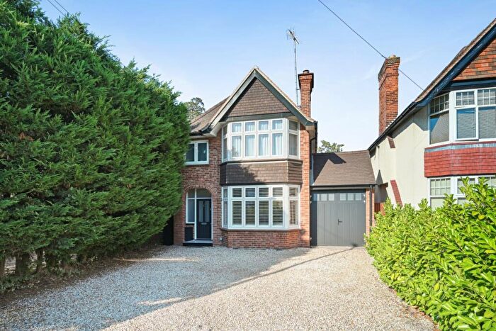 3 Bedroom Detached House For Sale In Frimley Road, Camberley, GU15