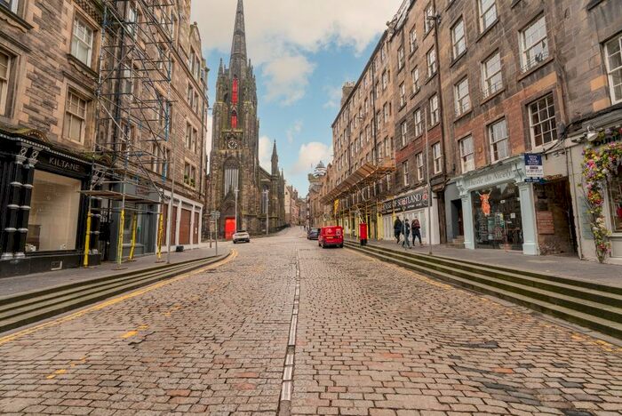 1 Bedroom Flat To Rent In James Court, Central, Edinburgh, EH1