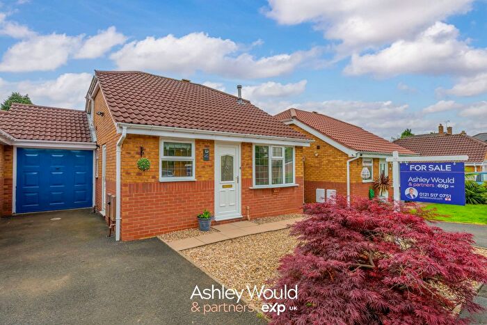 2 Bedroom Bungalow For Sale In Woodland Road, Halesowen, B62