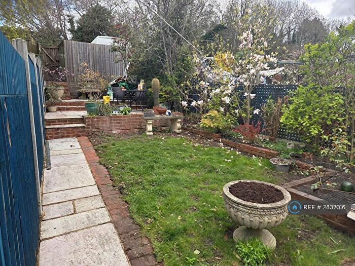 2 Bedroom Terraced House To Rent In London Road, High Wycombe, HP11