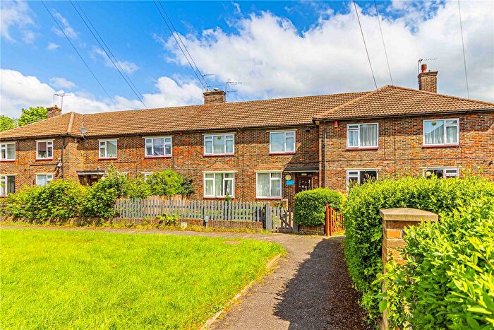 1 Bedroom Flat To Rent In Catterick Way, Borehamwood, Hertfordshire, WD6