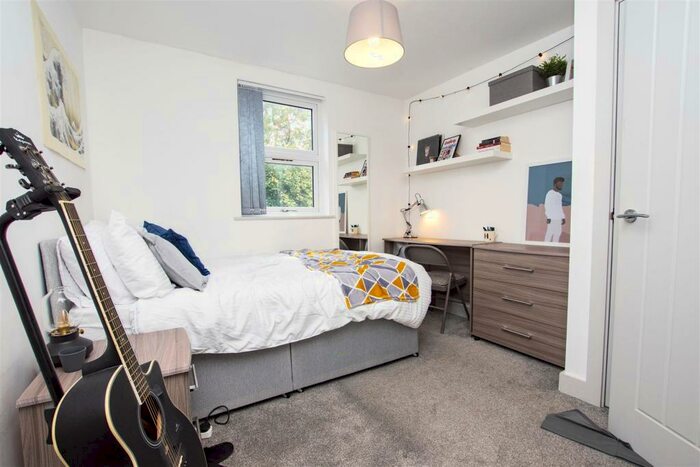 7 Bedroom House To Rent In Tiverton Road, Birmingham, B29