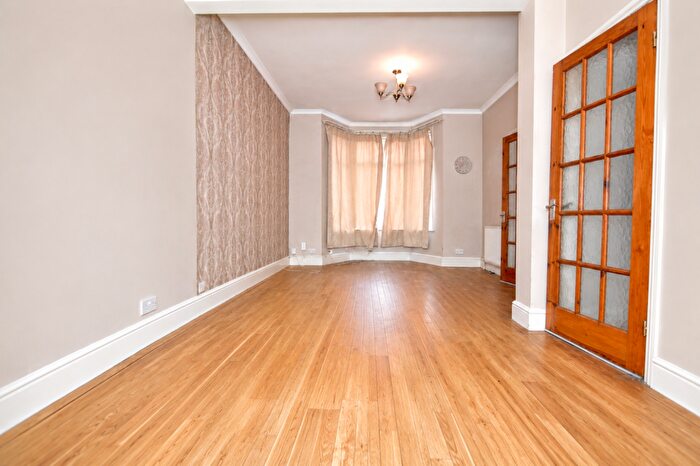 3 Bedroom Terraced House For Sale In Harcourt Avenue, London, London, E12