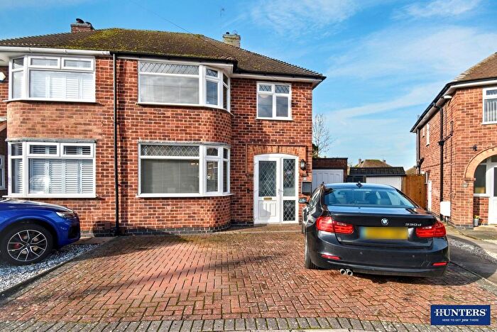 3 Bedroom Semi Detached House For Sale In Denmead Avenue, Wigston, LE18