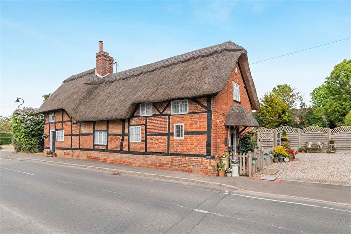 5 Bedroom Detached House For Sale In Birmingham Road, Stoneleigh, CV8