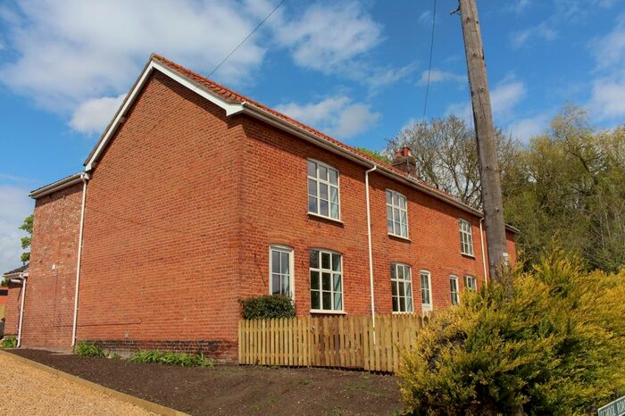 2 Bedroom Cottage To Rent In School Road, Norwich, Norfolk, NR8