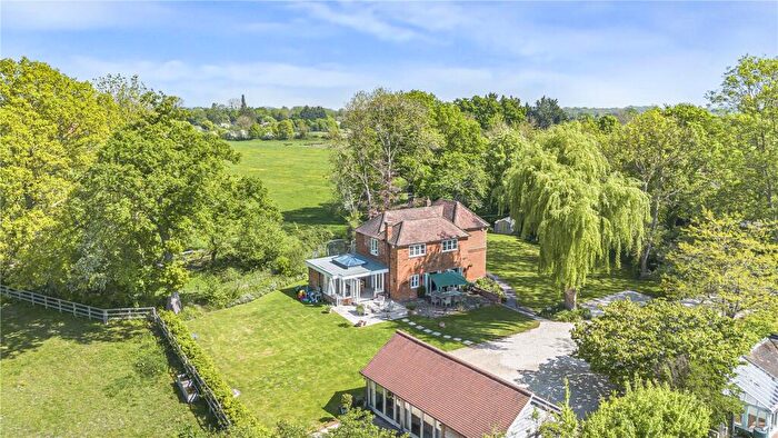 4 Bedroom Detached House For Sale In Sill Bridge Lane, Waltham St. Lawrence, Reading, RG10