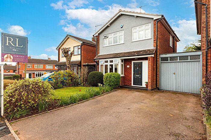 3 Bedroom Detached House For Sale In Farneway, Hinckley, LE10