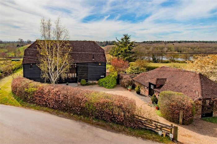 4 Bedroom Detached House For Sale In Spelmonden Road, Horsmonden, Kent, TN12