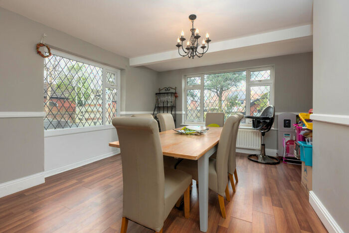 5 Bedroom Detached House For Sale In St. Annes Road East, Lytham St. Annes, FY8