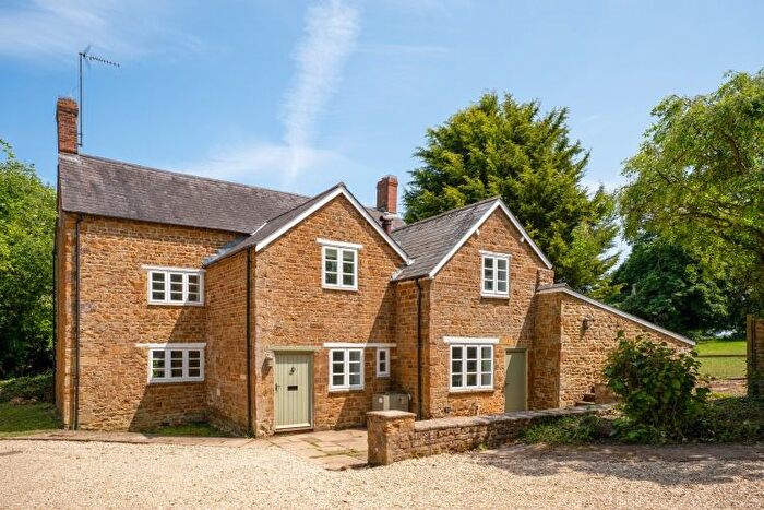 5 Bedroom Detached House To Rent In Dark Lane, Wroxton, OX15