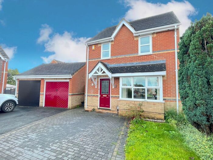 3 Bedroom Detached House To Rent In Beamont Way, Amesbury, SP4