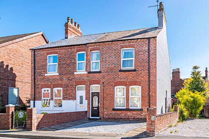 2 Bedroom Semi-Detached House For Sale In Armoury Road, Selby, YO8