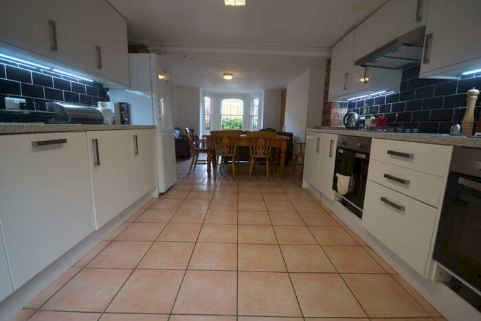 7 Bedroom End Of Terrace House To Rent In Addington Road, Reading, RG1