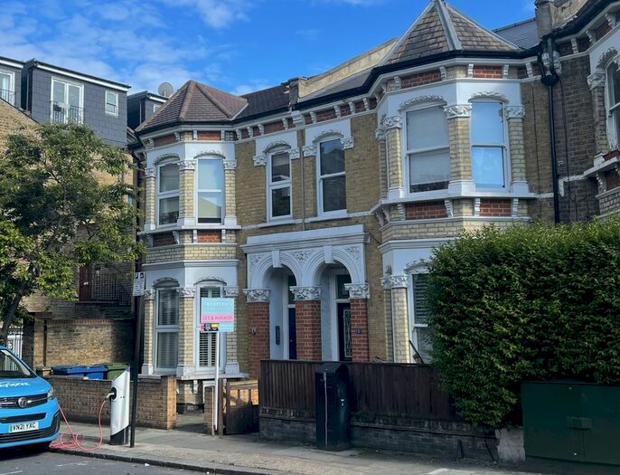 1 Bedroom Flat To Rent In East Dulwich Grove, London, SE22