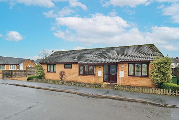 3 Bedroom Detached Bungalow To Rent In Walkling Way, Milton, Cambridge, CB24