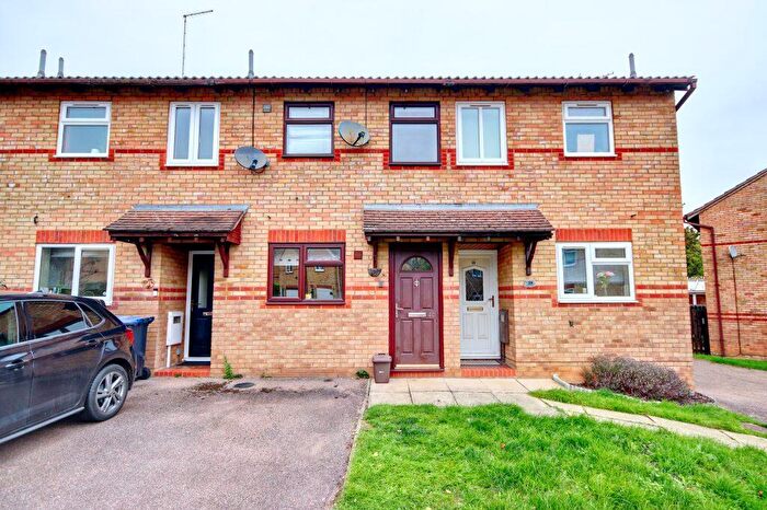 2 Bedroom Terraced House For Sale In Sherwood Drive, Daventry, NN11