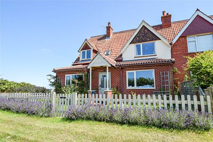 4 Bedroom Semi-Detached House To Rent In Drove Lane, Market Lavington, Devizes, Wiltshire, SN10