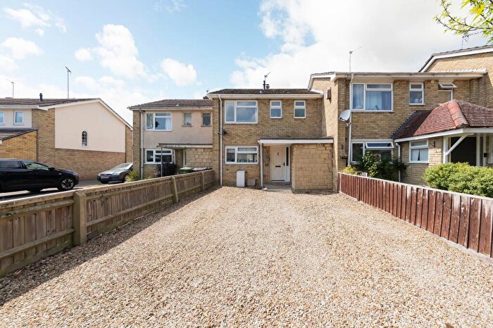 3 Bedroom Terraced House For Sale In Fettiplace Road, Marcham, OX13