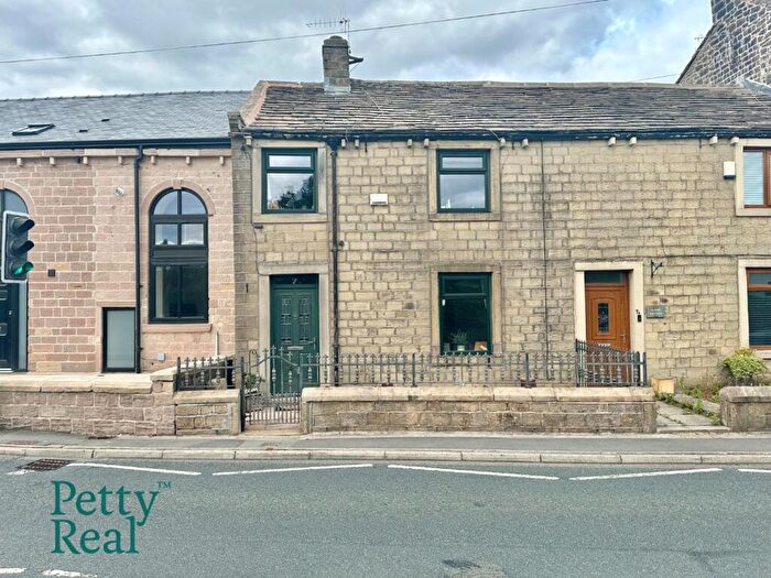 3 Bedroom Cottage For Sale In Keighley Road, Laneshawbridge, BB8