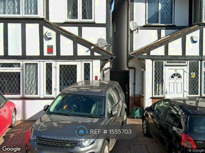 3 Bedroom Semi-Detached House To Rent In Station Road, Orpington, BR6