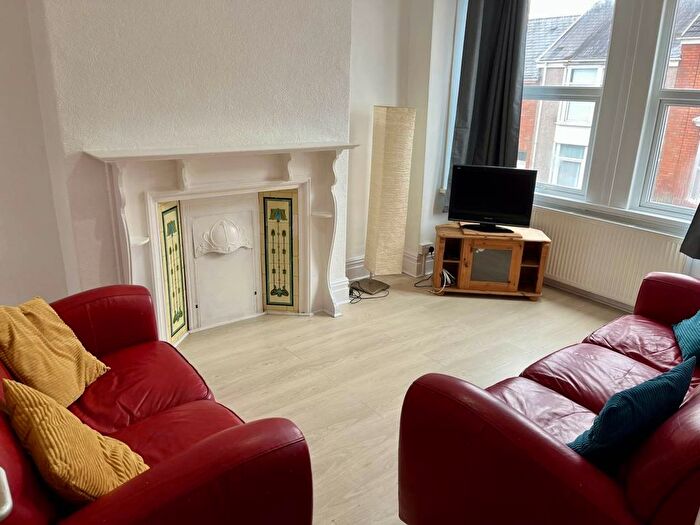 3 Bedroom Property To Rent In Hawthorne Avenue, Uplands, Swansea, SA2