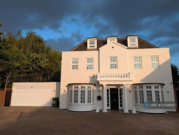 6 Bedroom Detached House To Rent In Banyards, Hornchurch, RM11